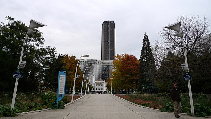 File:Jardin Atlantique, Paris Montparnasse, October 2010 006.jpg