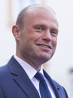 Joseph Muscat: Biografía, Referencias, Enlaces externos