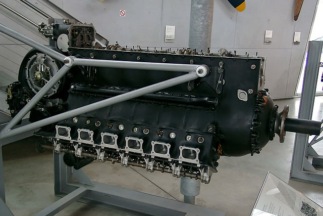 Junkers Jumo 211F engine