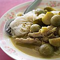 Green chicken feet curry served with khanom chin