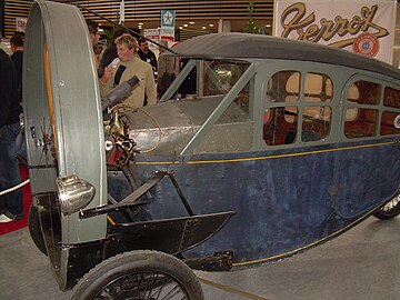 Leyat car 1 - Epoqu'auto 2007.jpg