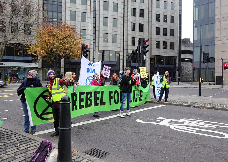 File:London November 23 2018 (23) Extinction Rebellion Protest Tower Hill.jpg