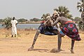 File:Lucha entre clanes de la tribu Mundari, Terekeka, Sudán del Sur, 2024-01-29, DD 184.jpg