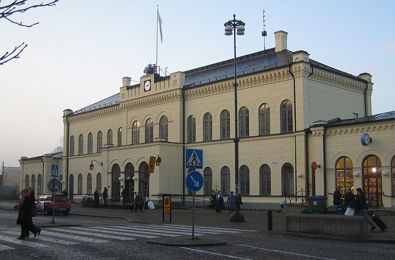 File:Lunds centralstation 2006-12-29.jpg