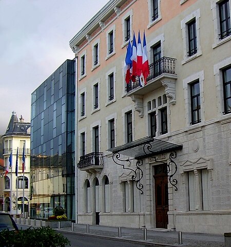 Mairie d'Oyonnax.jpg