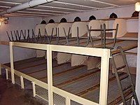 Dortoir pour les servants d'une casemate de tir.