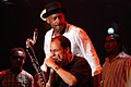 Marcus Miller en Grégoire Maret tijdens North Sea Jazz 2007