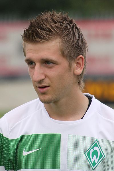 File:Marko Marin - SV Werder Bremen (1).jpg