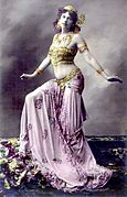 Mata Hari in haar oosterse dansgewaad