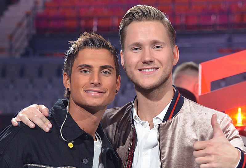 File:Melodifestivalen 2018, Samir & Viktor (crop 2).jpg