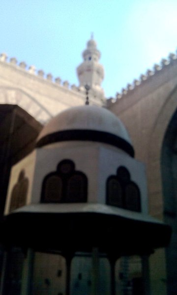 File:Mosque-Madrassa of Sultan Hassan 008.jpg