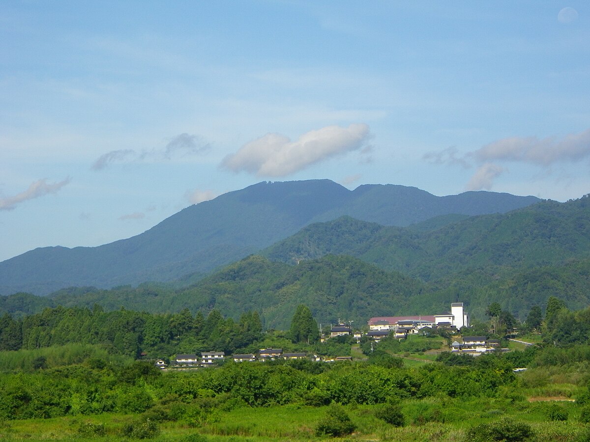 Mt.Mitakesan.jpg