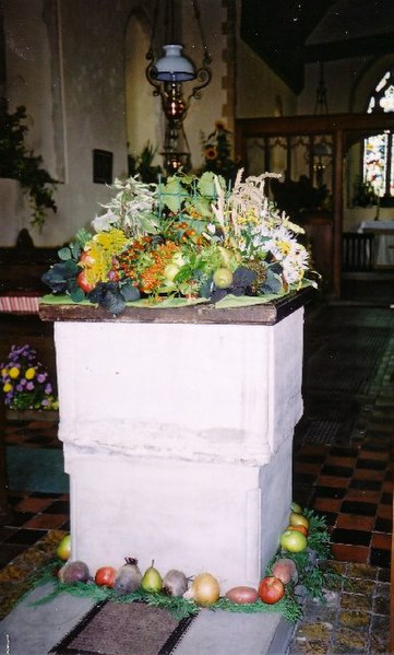 File:Norton Mandeville, All Saint's Church Flower Festival 2003 - geograph.org.uk - 40580.jpg