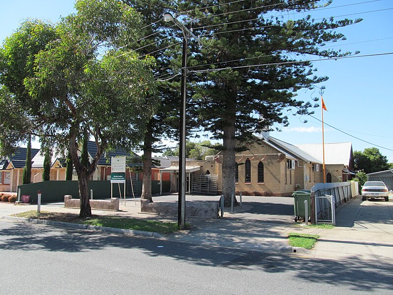 File:OIC allenby gardens sikh temple.jpg