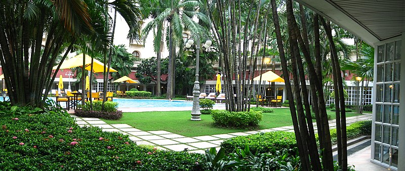 File:OberoiGrandHotelKolkataCourtyard gobeirne.jpg