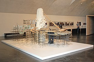 <span class="mw-page-title-main">Lee Bul</span> South Korean artist (born 1964)