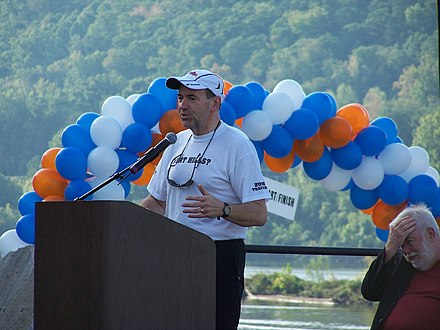 Governor Huckabee at Opening Ceremonies of the Big Dam Bridge