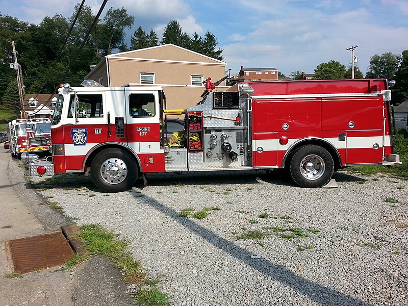 File:Option Independent Fire Company Engine 107.jpg