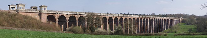 Ouse Valley Viaduct - Wikipedia