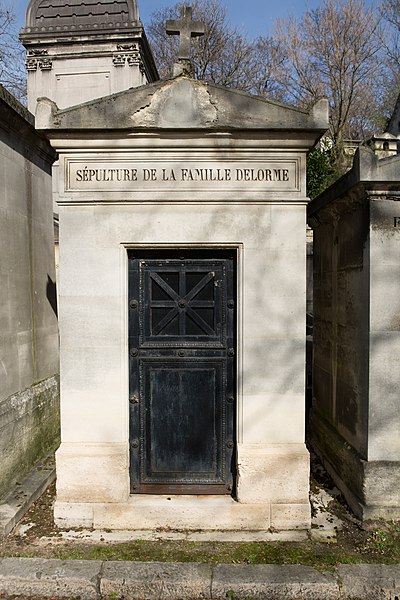 File:Père-Lachaise - Division 36 - Delorme 01.jpg