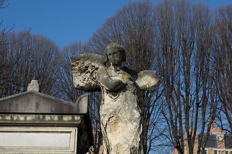 File:Père-Lachaise - Division 62 - Houel 07.jpg