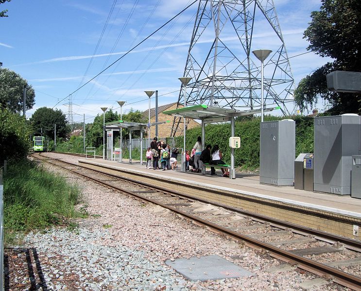 File:Phipps Bridge Tram Station (geograph 3087783).jpg