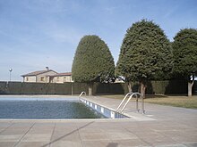 Fitxer:Piscina_maldà.JPG