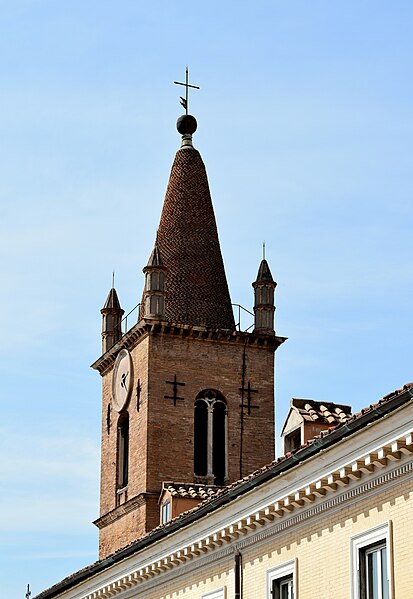 File:Popolo belltower 02.jpg