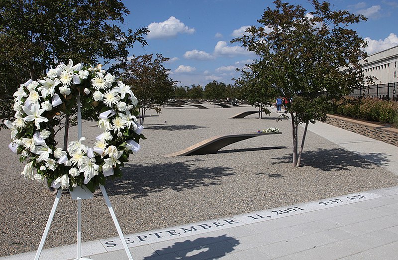 File:Presidents WreathPentagon Memorial.jpg