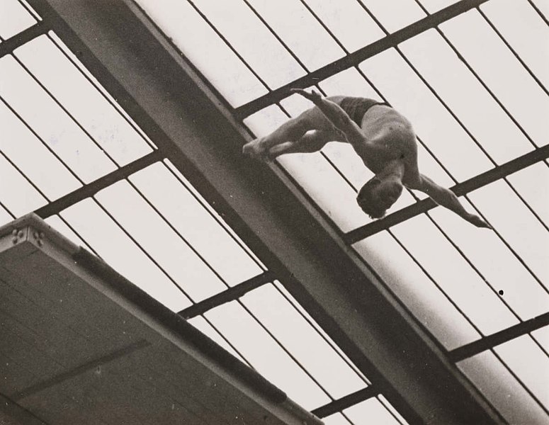 File:R. M. Stigersand in the Mens High Diving competition, Olympic Games, London, 1948. (7649948496).jpg