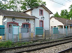 RER-B Courcelle1.jpg