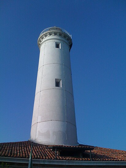 Come arrivare a Faro Rocchetta con i mezzi pubblici - Informazioni sul luogo