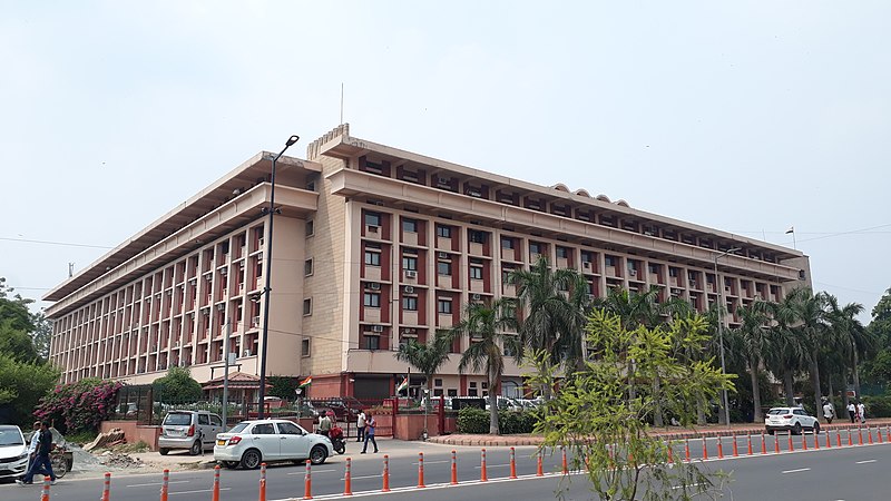 File:Rail Bhavan in New Delhi 05.jpg