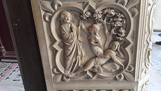 Penciptaan Hawa dari tulang rusuk Adam (portal kapel atas)