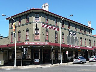 <span class="mw-page-title-main">Bondi Road</span> Road in Sydney, Australia