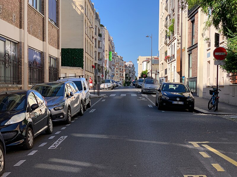 File:Rue Barrault - Paris XIII (FR75) - 2021-07-18 - 2.jpg