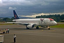 Airbus A320 de LACSA en el Aeropuerto Internacional Juan Santamaría (2007)