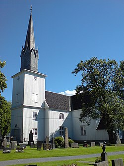 Sandar Kirke i Sandefjord.JPG