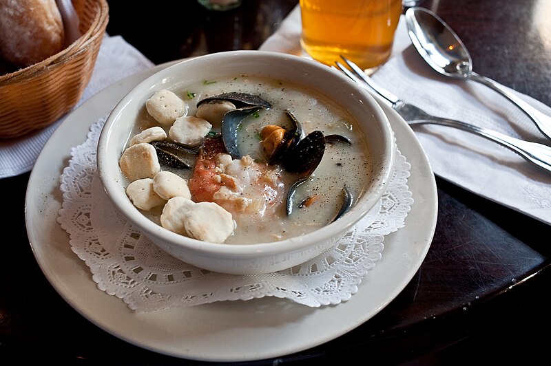 File:Seafood chowder.jpg