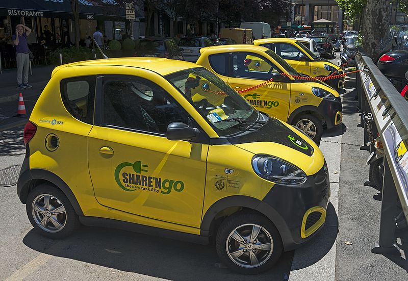 File:Shared electric cars at Piazza Duca d'Aosta, Milan.jpg