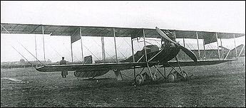 S-6-B with larger wing and enclosed fuselage Sikorsky S-6-B aircraft circa 1911.jpg