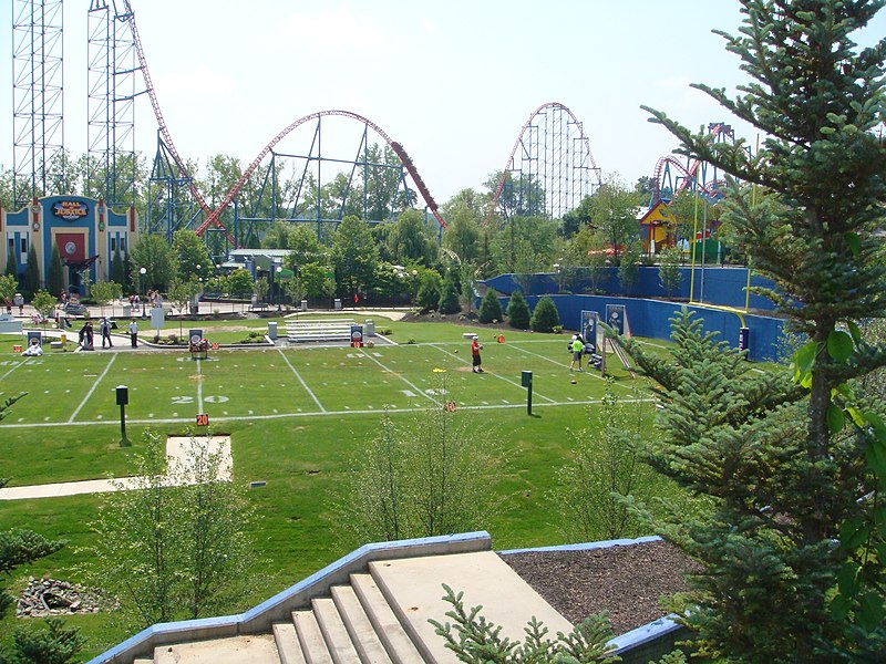 File:Six Flags New England football field with Superman.jpg