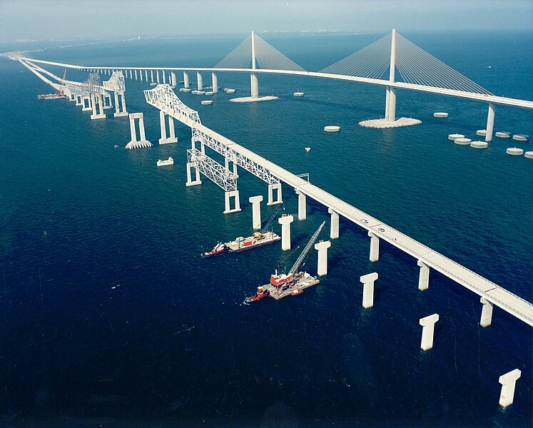 File:Skyway Bridge 3.jpg