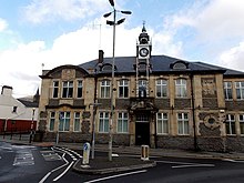 South side of Mountain Ash Town Hall (geograph 3830546).jpg