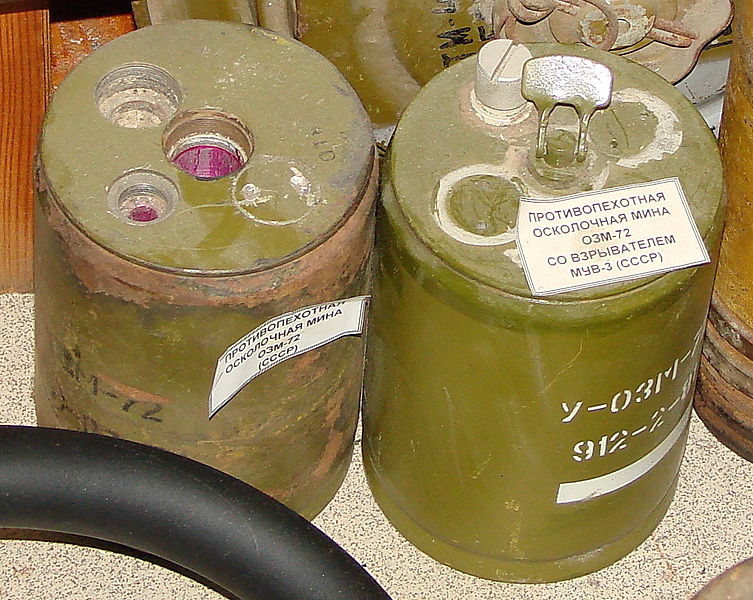 File:Soviet Anti-personnel landmines OZM-72.jpg