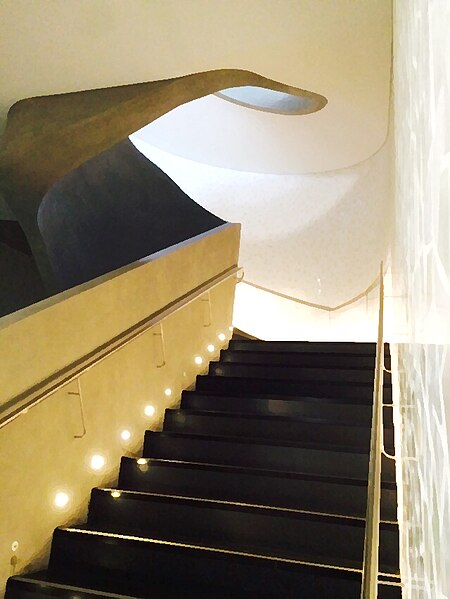 File:Spiral concrete staircase.JPG