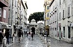 Thumbnail for File:St Chrysogonus Gate (Zadar) 02 (js).jpg