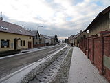 Čeština: Ulice ve Straškově. Okres Litoměřice, Česká republika.