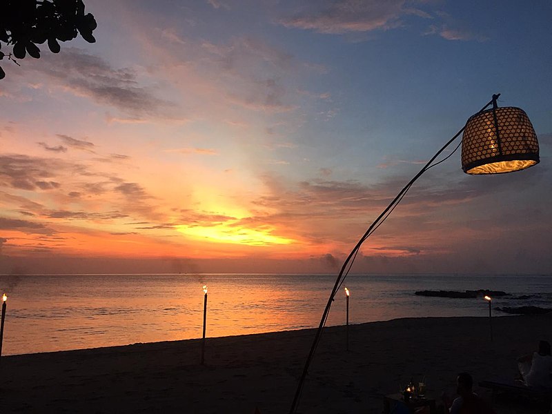 File:Sunset at Senggigi beach in Lombok.jpg