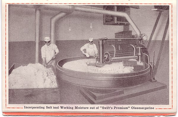 Postcard of "Incorporating Salt and Working Moisture out of "Swift's Premium" Oleomargarine", undated